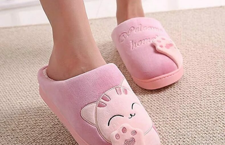 Indoor Warm Cotton Comfortable Slip-On Shoes