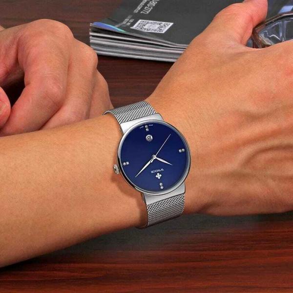 Wwoor 8018M Water-Resistant Wrist Watch