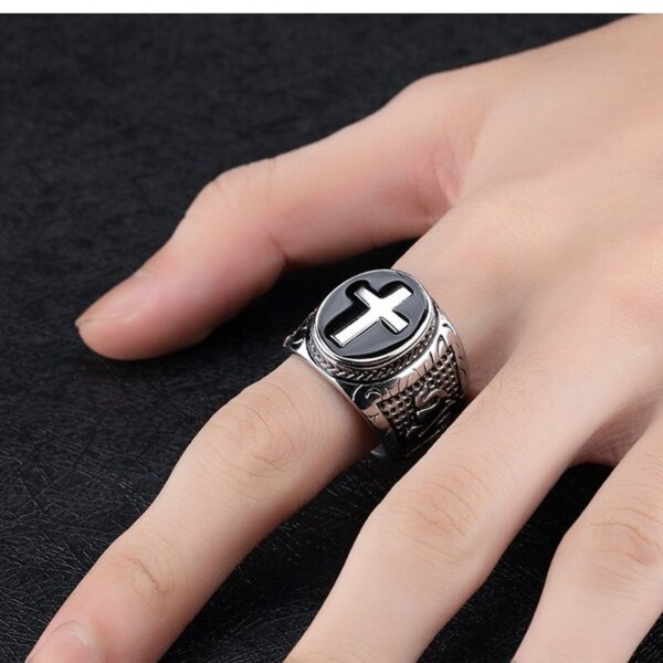 Cross Design Stainless Steel Men's Knuckle Ring