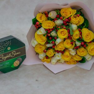 Bouquet of Roses and Berry Flowers