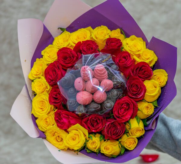 Strawberries Dipped In Chocolate Bouquet