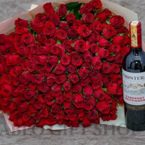 'Buds of Love 100 Red Roses Bouquet Package