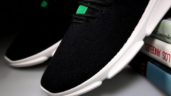Green Black Breathable Fashion Rubber-sole Shoe Sneakers