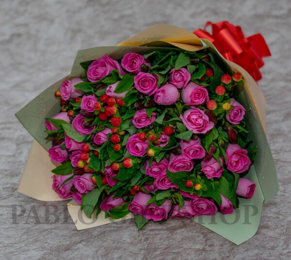 Pink Roses and Berry Flowers Bouquet