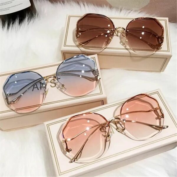 Trendy Oversize Frameless Ladies Sunglasses
