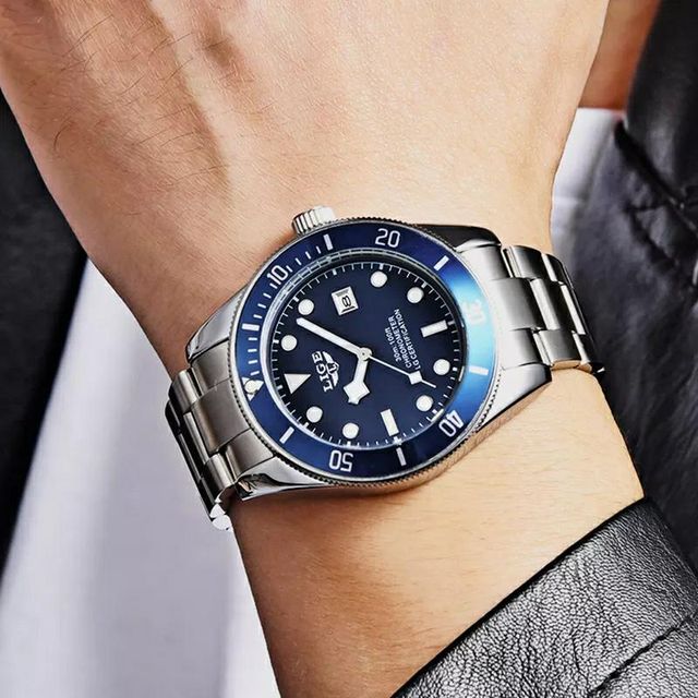 LIGE 8958C Water Resistant Quartz Men Wristwatch