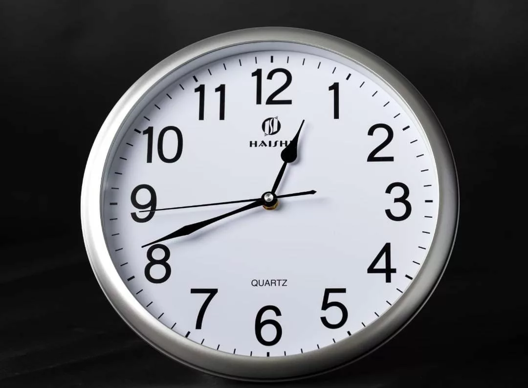 Wall Clock 27cm Diameter Silver Frame - Pablo Gift Shop